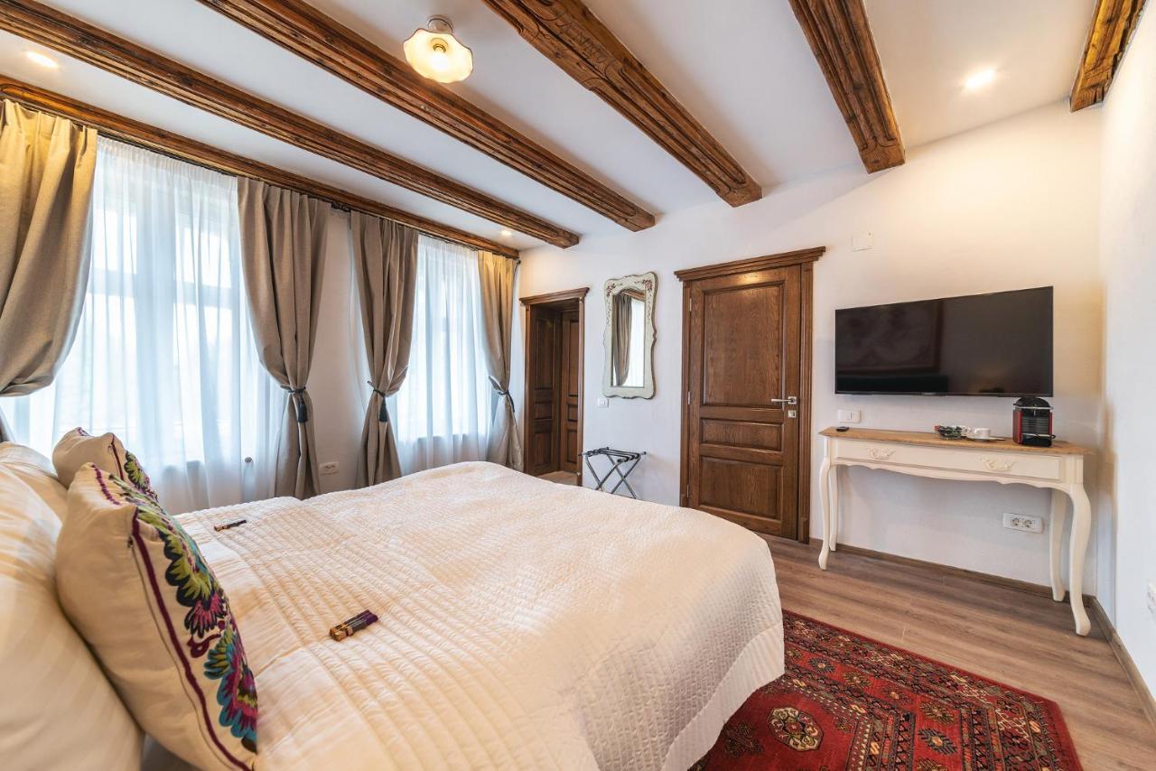 Nikolas Haus Brasov Bagian luar foto